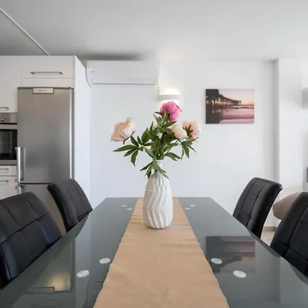 Guacimara * La Playa de Arguineguín